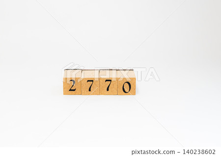 用木塊拼成的四位數 用木塊拼成的四位數 140238602