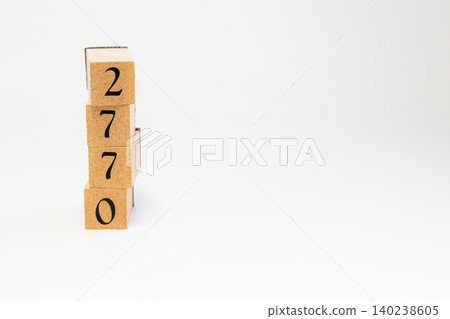 用木塊拼成的四位數 用木塊拼成的四位數 140238605