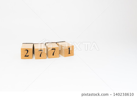 用木塊拼成的四位數 用木塊拼成的四位數 140238610