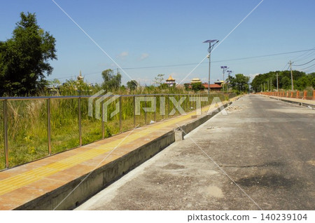 通往尼泊爾藍毘尼聖地的道路及週邊鄉村景觀。 通往尼泊爾藍毘尼聖地的道路及週邊鄉村景觀。 140239104