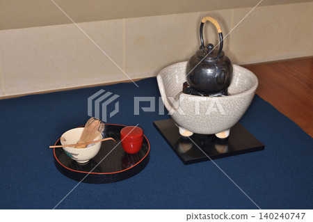 Tea ceremony equipment 140240747