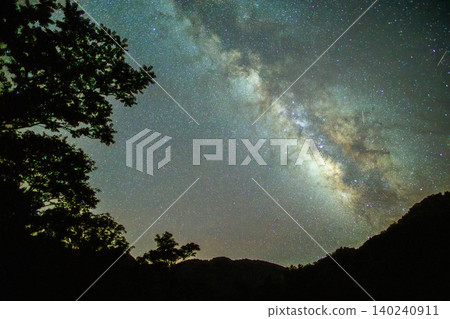 屋久島的銀河星空景觀，神靈居住之地（夏季） 140240911