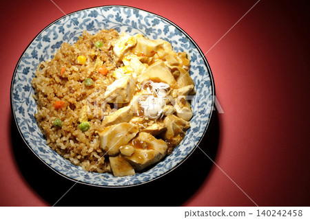 麻婆豆腐炒飯 麻婆豆腐炒飯 140242458