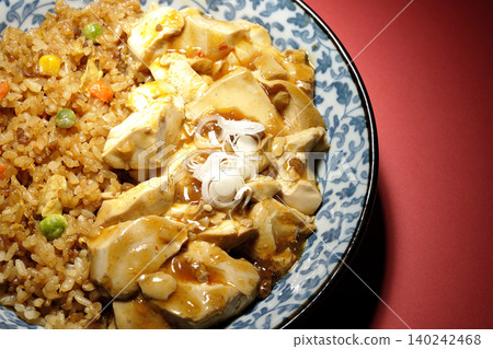 麻婆豆腐炒飯 麻婆豆腐炒飯 140242468