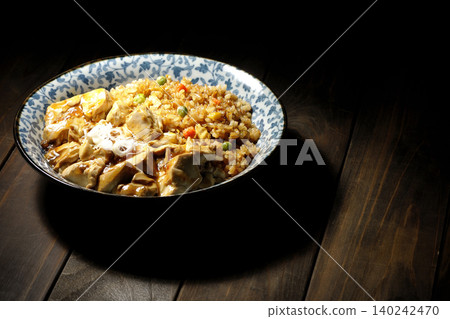 麻婆豆腐炒飯 麻婆豆腐炒飯 140242470