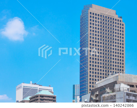 Shiroyama Trust Tower as seen from Sakurada-dori (National Route 1) - Urban Landscape (May 2026) Shiroyama Trust Tower as seen from Sakurada-dori (National Route 1) - Urban Landscape (May 2026) 140242866