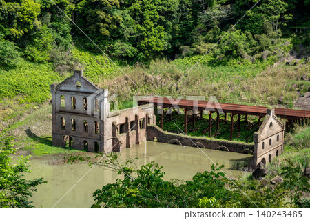 Kagoshima Prefecture / The beauty of fresh greenery and the ruins of the Sogi Power Plant, like something out of a movie. Kagoshima Prefecture / The beauty of fresh greenery and the ruins of the Sogi Power Plant, like something out of a movie. 140243485