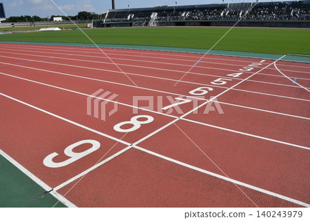 田徑場上的終點線:目標,目的 田徑場上的終點線:目標,目的 140243979