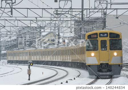 Seibu 2000 series Seibu 2000 series 140244834