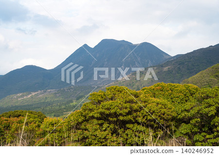 Mountains viewed from Makinoto Pass, Oita Prefecture Mountains viewed from Makinoto Pass, Oita Prefecture 140246952