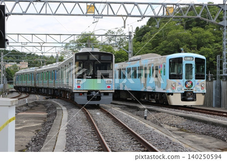 7000系列列車與西武鐵道：擁有52個幸福座位的移動餐廳 140250594