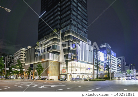 大阪夜景：大阪府大阪市心齋橋、長堀通、新橋十字路口、石英心齋橋 140251881