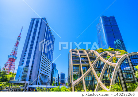 Tokyo's urban landscape enters a new era… (Burning with foreign tourists) Overlooking Azabudai Hills and Tokyo Tower. 140252266