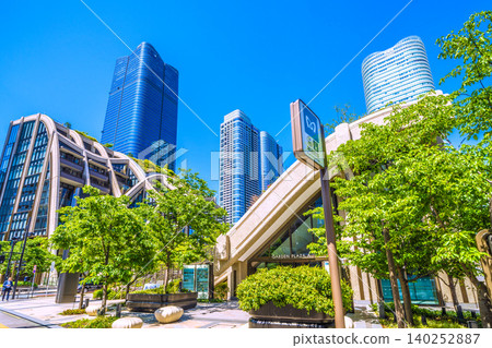 Tokyo's urban landscape enters a new era… (April 21) Overlooking Azabudai Hills and other areas (bustling with foreign tourists) Tokyo's urban landscape enters a new era… (April 21) Overlooking Azabudai Hills and other areas (bustling with foreign tourists) 140252887