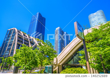 Tokyo's urban landscape enters a new era… (April 21) Overlooking Azabudai Hills and other areas (bustling with foreign tourists) Tokyo's urban landscape enters a new era… (April 21) Overlooking Azabudai Hills and other areas (bustling with foreign tourists) 140252889