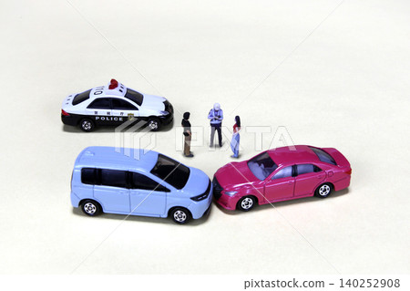 Traffic accident insurance accident scene image 140252908