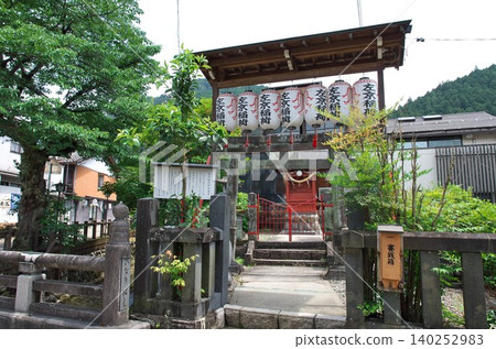 Gifu Prefecture, Gujo City: Hachiman-cho, Sakyo Inari Shrine (Shimatani-cho Sakyo) Gifu Prefecture, Gujo City: Hachiman-cho, Sakyo Inari Shrine (Shimatani-cho Sakyo) 140252983
