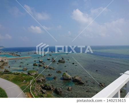 從東邊那崎岬山頂眺望大海(2) 從東邊那崎岬山頂眺望大海(2) 140253615