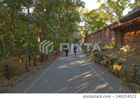 The lush green approach to Atsuta Shrine The lush green approach to Atsuta Shrine 140254521