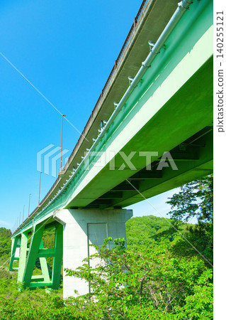 栃木縣那須郡那鬚町連接那須與那須鹽原的林道大橋 栃木縣那須郡那鬚町連接那須與那須鹽原的林道大橋 140255121