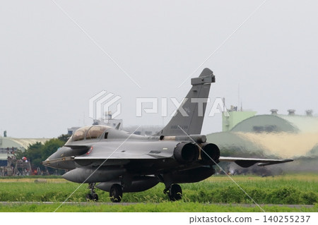 法國空軍達梭陣風B型戰鬥機 140255237