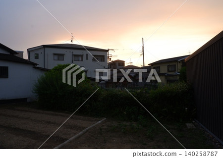 東大阪某住宅區的日落 東大阪某住宅區的日落 140258787