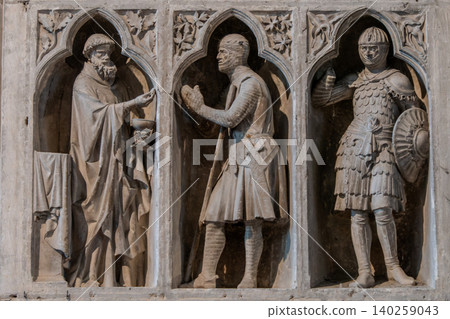 Communion of the Knight Melchizedek and Abraham Relief in Reims Cathedral 140259043