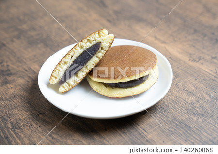 Dorayaki on a white plate 140260068