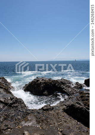 Enoshima's rocky coast Enoshima's rocky coast 140268455