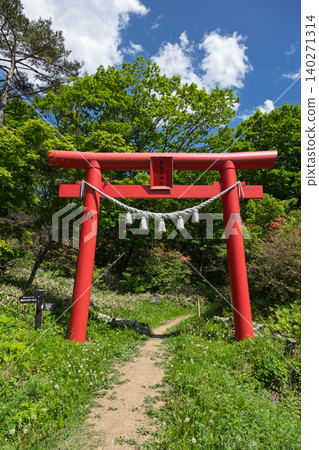 黑神山神社的紅色鳥居，榛名山，八瀨根 140271314