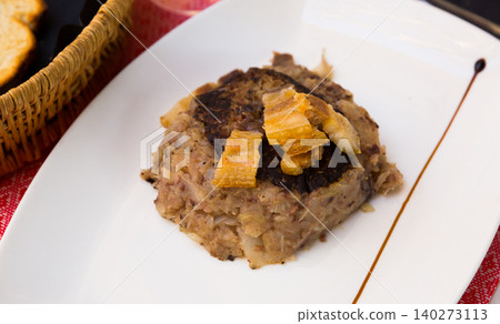 Mashed potatoes and cabbage with bacon Mashed potatoes and cabbage with bacon 140273113