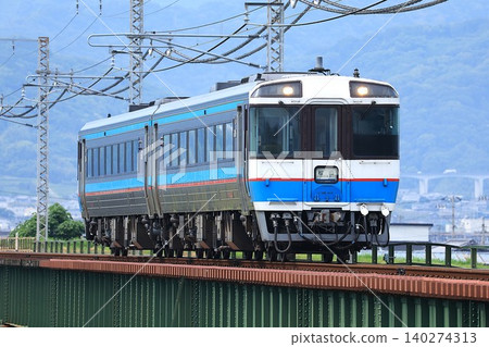 [JR Shikoku] KiHa 185 series 3100 series (Yosan Line: Kita-Iyo to Ichitsubo) 140274313