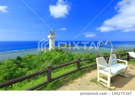 [Okinawa Prefecture] Hirakubo Cape Lighthouse and Daichi Island (Ishigaki Island) on a clear day 140275167