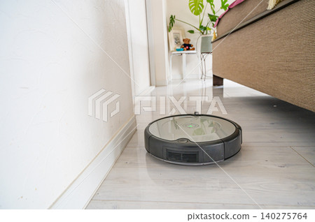 Robot vacuum cleaner for cleaning under sofas 140275764
