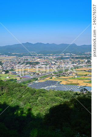從栃木縣佐野市唐澤山城遺址眺望城市景色 從栃木縣佐野市唐澤山城遺址眺望城市景色 140276357