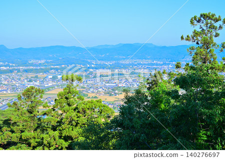View from Tengu Rock at the site of Karasawayama Castle, Sano City, Tochigi Prefecture View from Tengu Rock at the site of Karasawayama Castle, Sano City, Tochigi Prefecture 140276697