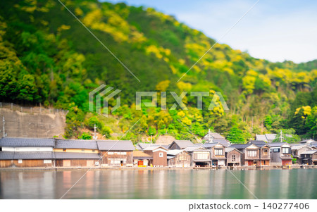 Boathouses in Ine, Kyoto (photographed with a shift lens) Boathouses in Ine, Kyoto (photographed with a shift lens) 140277406