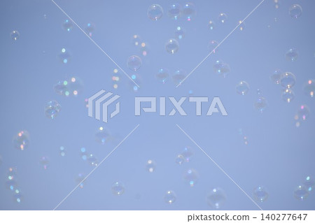 Background material of soap bubbles floating in the sky Background material of soap bubbles floating in the sky 140277647