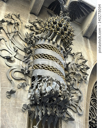 Gaudí's Casa Güell Gaudí's Casa Güell 140278094