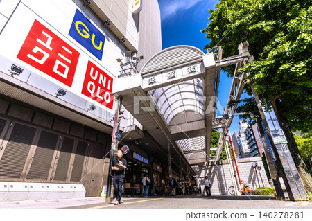 川崎站前人氣購物街“銀座街”等日本川崎市景 140278281