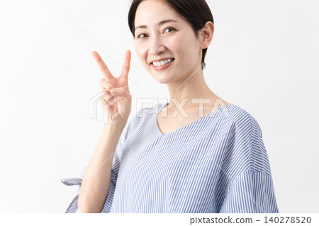 Woman in casual clothes lifestyle image Woman in casual clothes lifestyle image 140278520