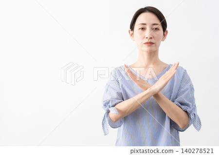 Woman in casual clothes lifestyle image Woman in casual clothes lifestyle image 140278521