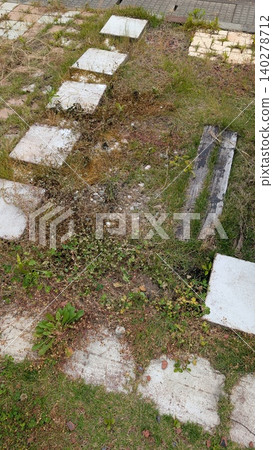 Garden Garden 140278712