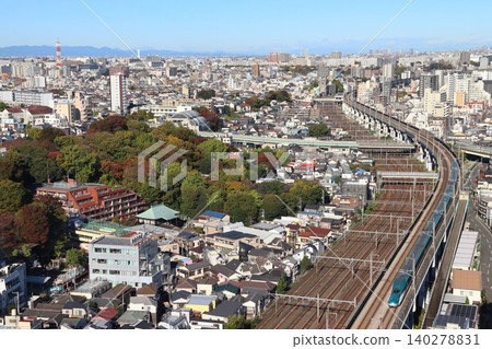 A clear autumn day at Meishu-no-Taki Park and the Tohoku Shinkansen (Kita Ward, Tokyo) A clear autumn day at Meishu-no-Taki Park and the Tohoku Shinkansen (Kita Ward, Tokyo) 140278831
