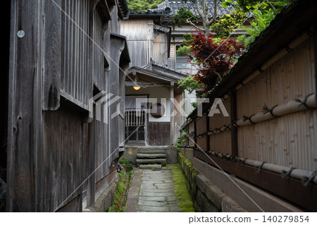 宿根木的佐渡島街景 140279854