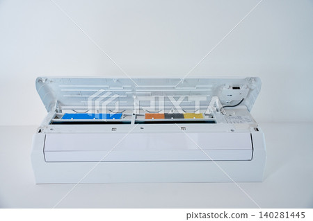 Open air conditioner for filter cleaning 140281445