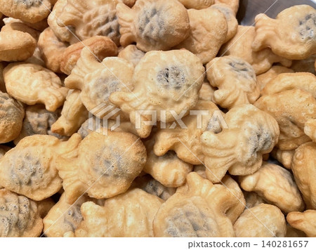 Bungeoppang, bungeo-ppang (Korean Fish Shaped Pastry), popular snack, cookies, sweet in winter streets of Korea. Bungeoppang Korean traditional national food, dish, cuisine. Japanese taiyaki 140281657