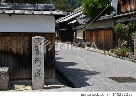 ◇Hachimanbori area: Traditional building preservation district (Shinmachi Street) / Omihachiman City, Shiga Prefecture ◇Hachimanbori area: Traditional building preservation district (Shinmachi Street) / Omihachiman City, Shiga Prefecture 140285252