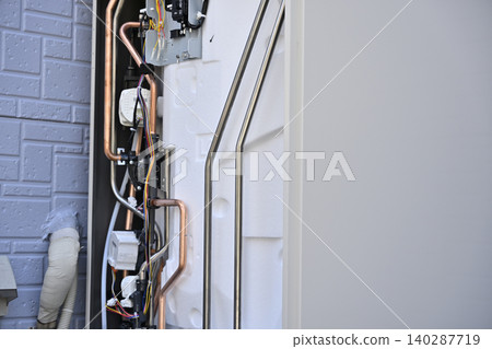 EcoCute installation and replacement work: hot water storage tank unit and heat pump unit. EcoCute installation and replacement work: hot water storage tank unit and heat pump unit. 140287719