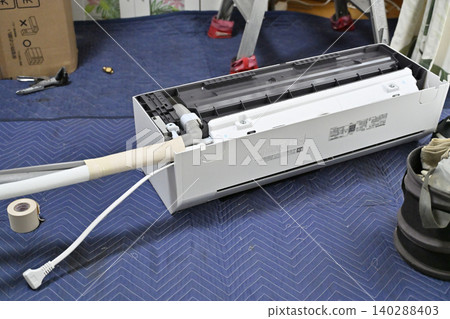 Air conditioner replacement, installation, and construction work for living room. Air conditioner replacement, installation, and construction work for living room. 140288403